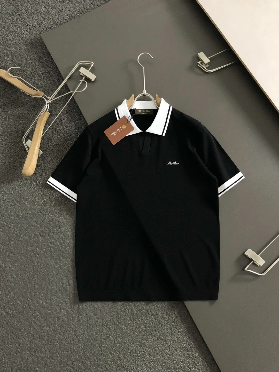 诺悠翩雅 2026春夏海鸥领撞色短袖