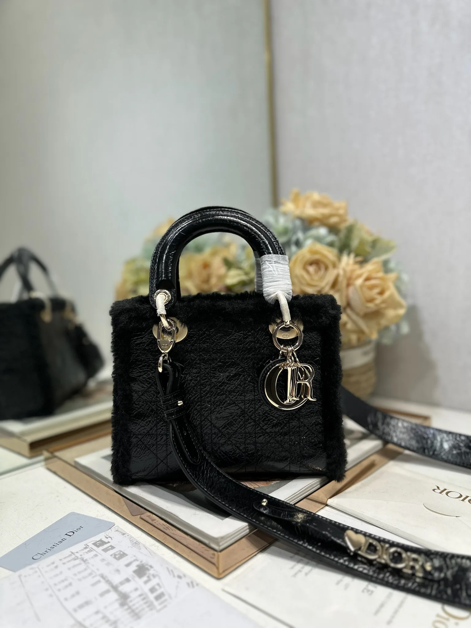 迪奥 0538 戴妃四格手袋 女士斜挎包 迪奥 0538 戴妃四格手袋 女士斜挎包