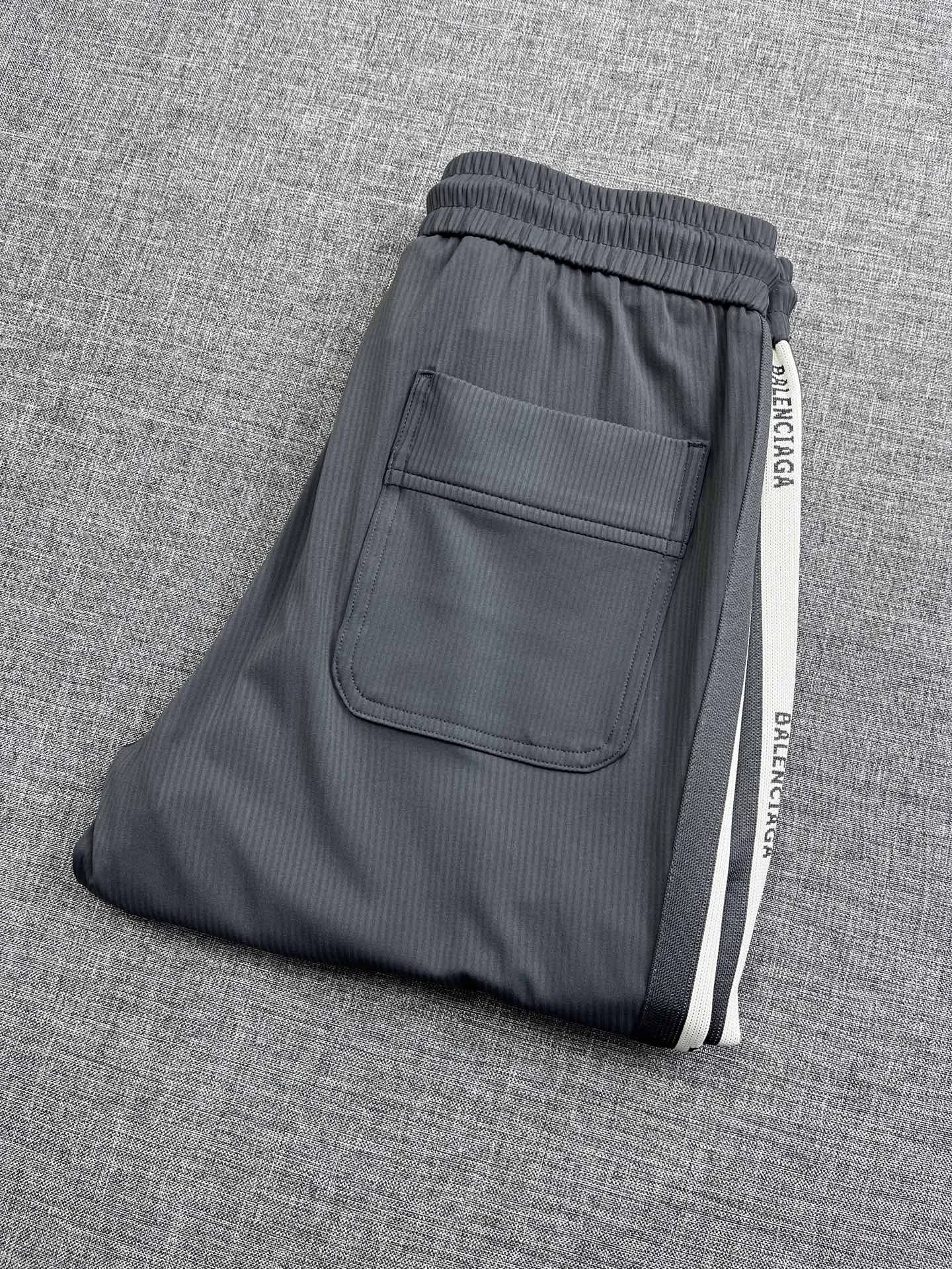 巴黎世家 2026新款男士休闲裤 巴黎世家 2026新款男士休闲裤