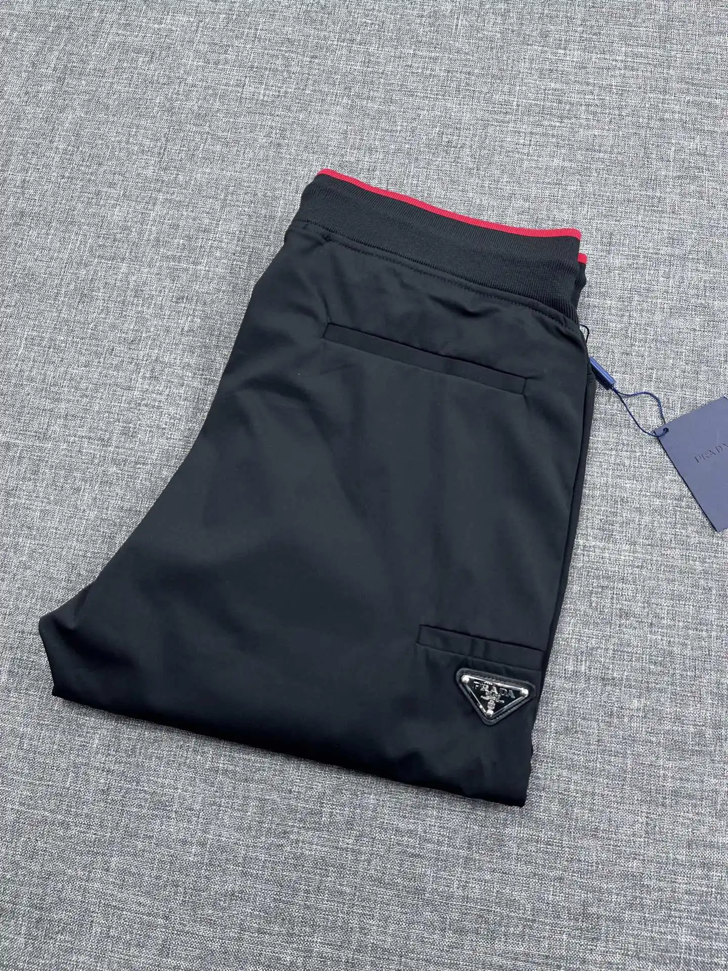 普拉达  2026新款男士休闲裤