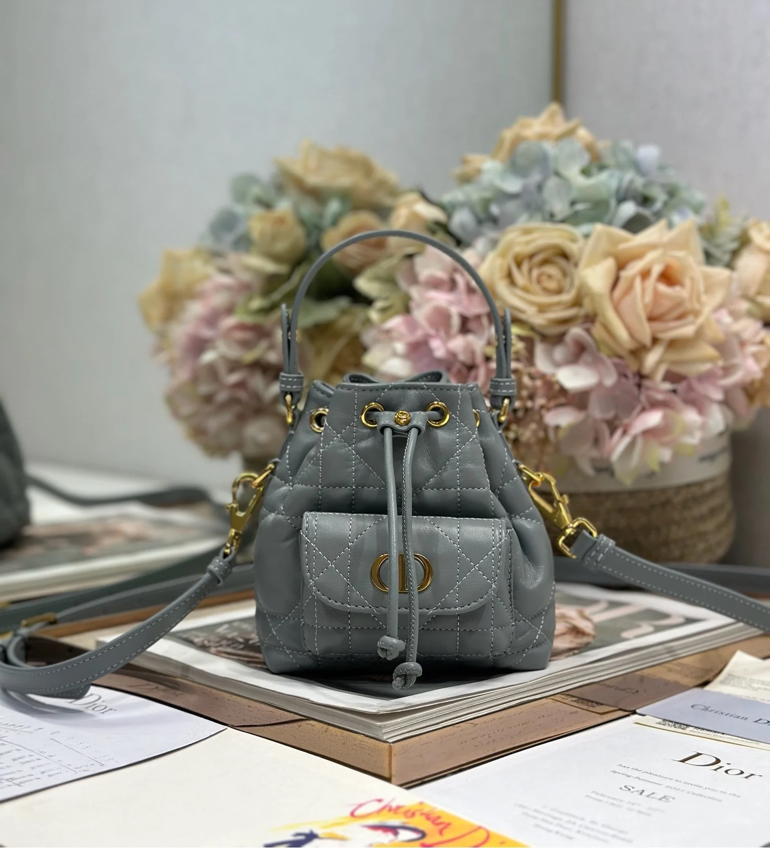 迪奥 5250 藤格纹缉面线水桶包 女士斜挎包