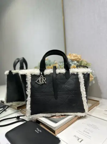 1188 裂纹黑色牛皮手袋 女士斜挎包 高仿迪奥女包