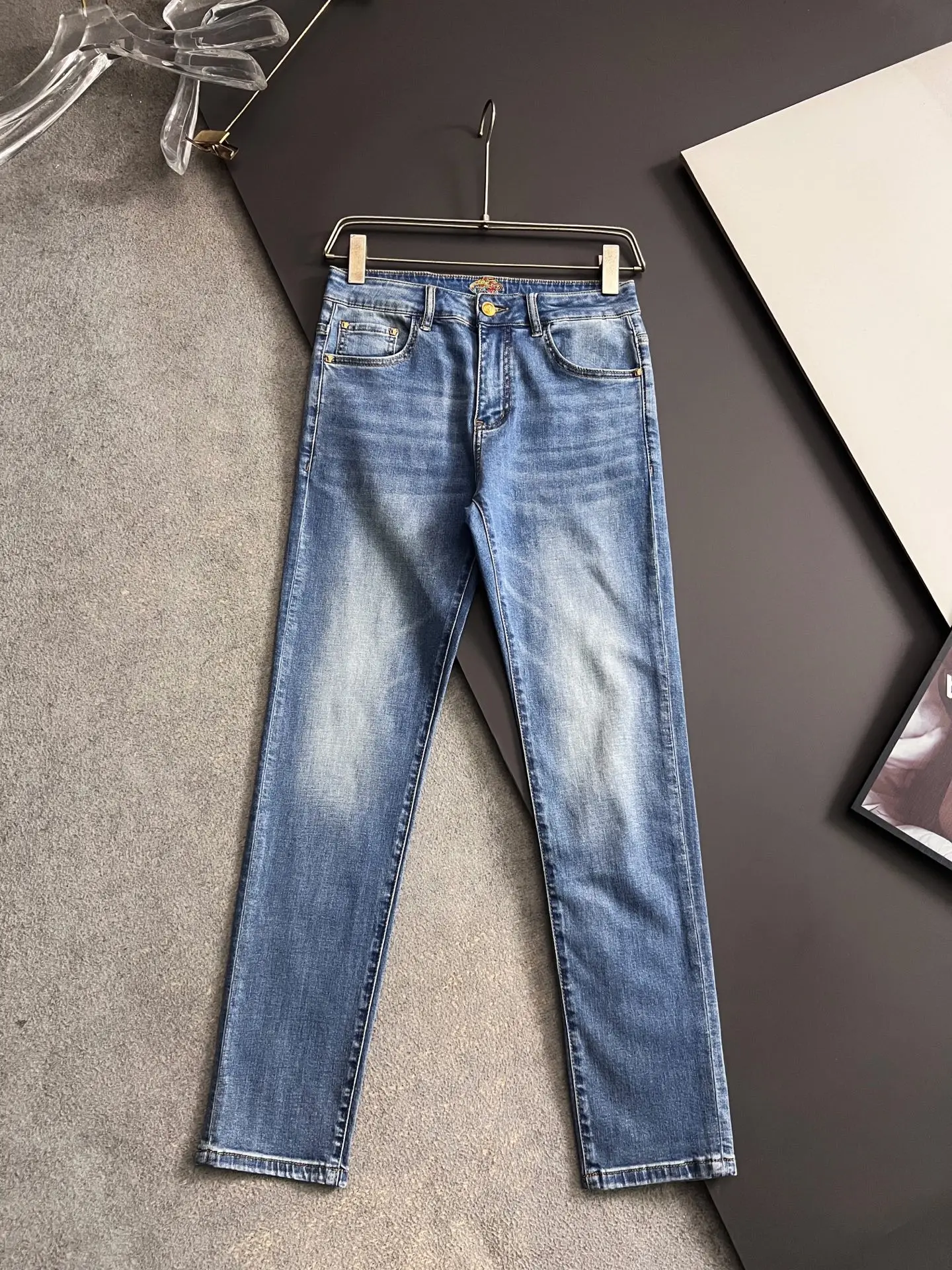 范思哲 26Ss重工水洗休闲牛仔裤