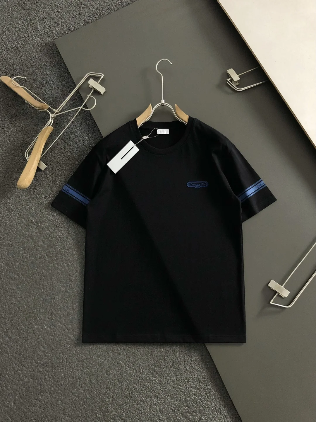 迪奥 春夏云朵棉短袖