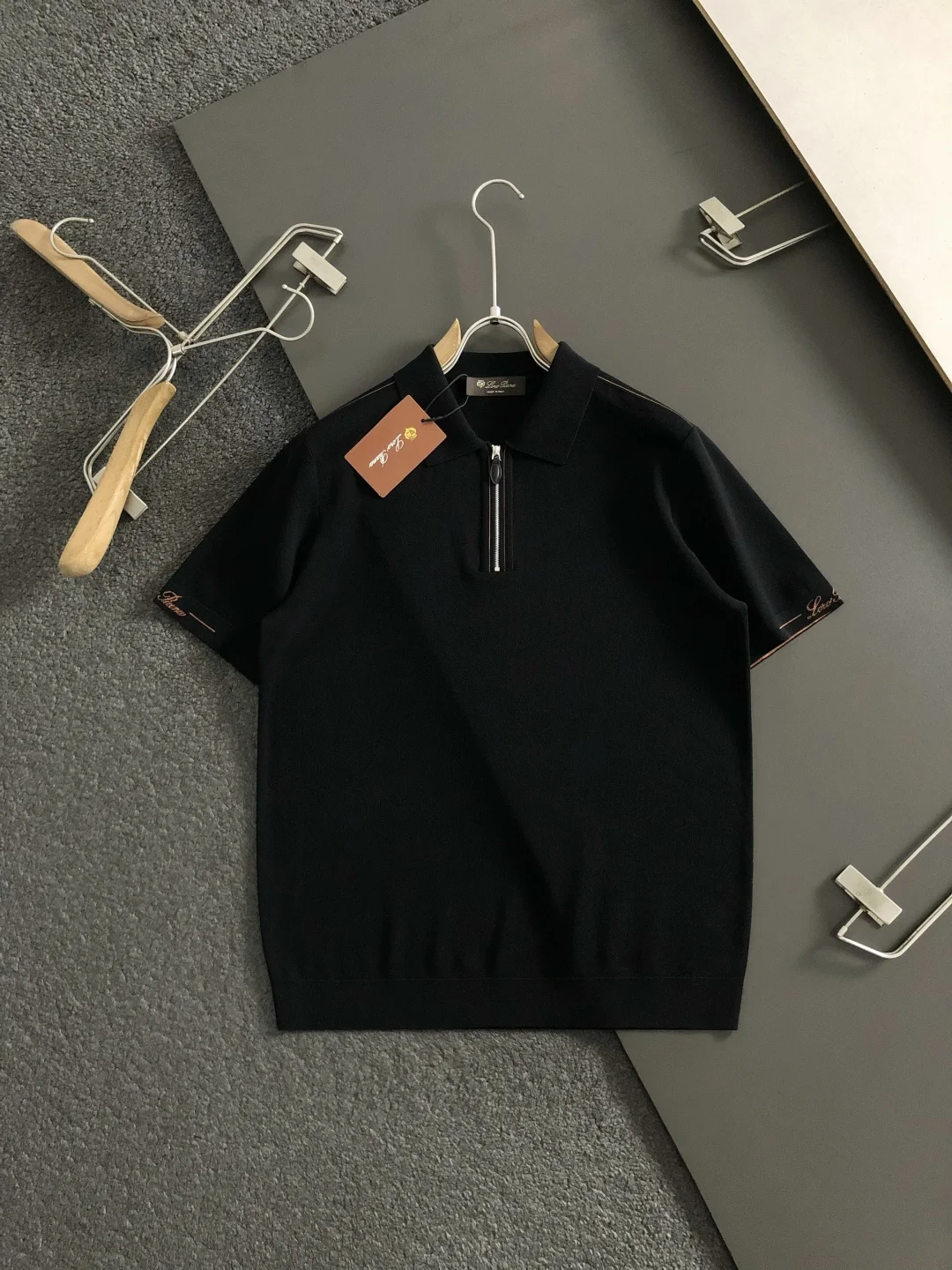 诺悠翩雅 2026春夏真皮拉链短袖