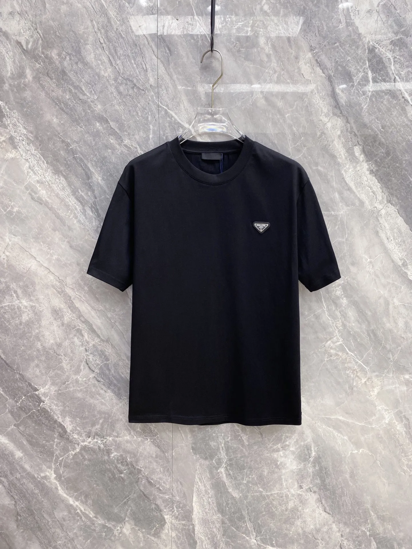 Prada 2026 Spring/Summer Latest Short-Sleeve Crewneck T-Shirt Prada 2026 Spring/Summer Latest Short-Sleeve Crewneck T-Shirt