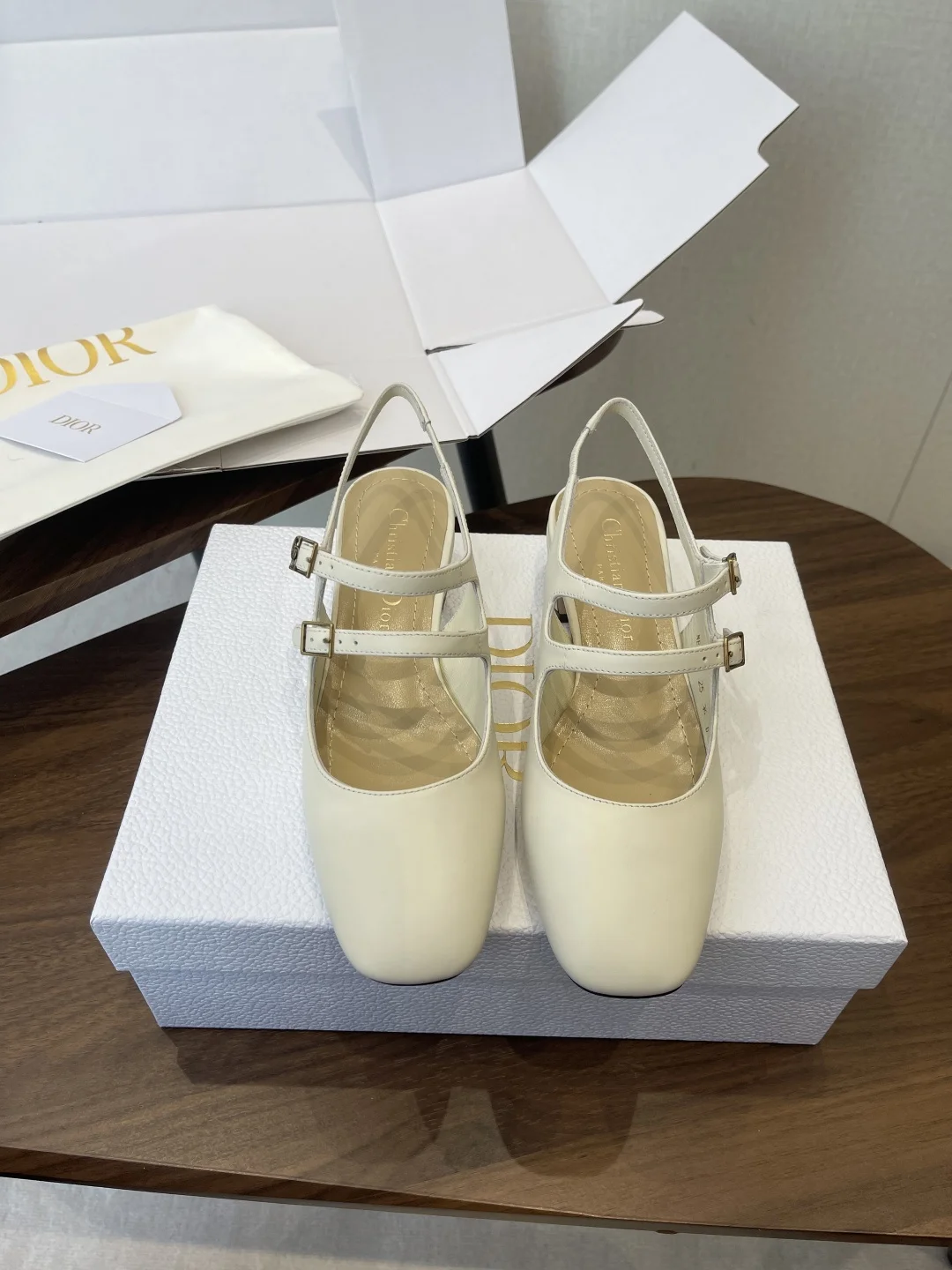 迪奥 26ss D-Cherie露跟高跟鞋 迪奥 26ss D-Cherie露跟高跟鞋