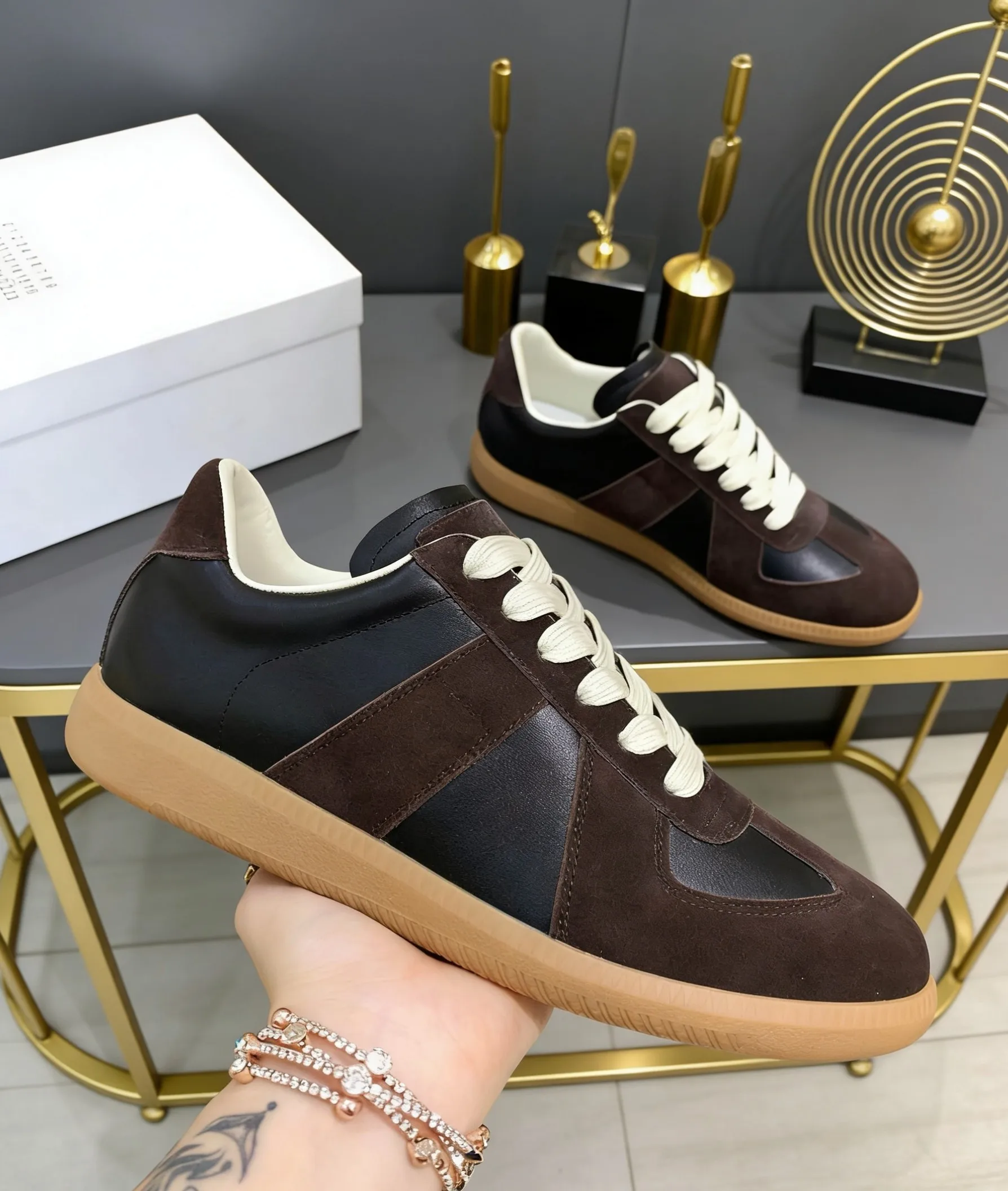 Maison Margiela 𝐌𝐌𝟔德训休闲板鞋 Maison Margiela 𝐌𝐌𝟔德训休闲板鞋