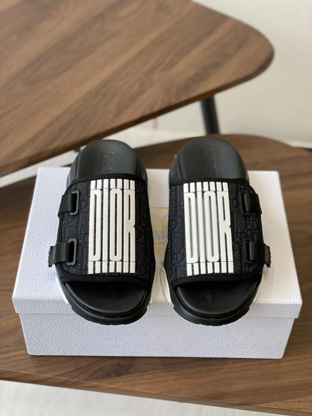 Dior 25ss Spring/Summer New D-Logo Embroidered Platform Sports Slides