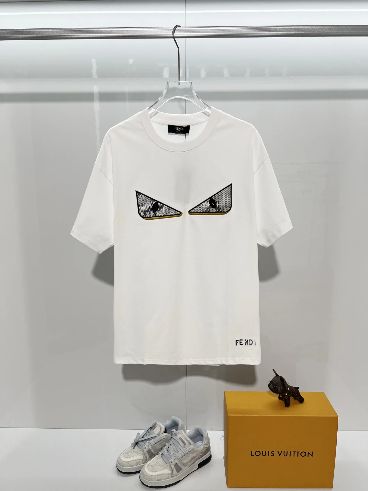 芬迪 2026新款刺绣 短袖t恤 芬迪 2026新款刺绣 短袖t恤