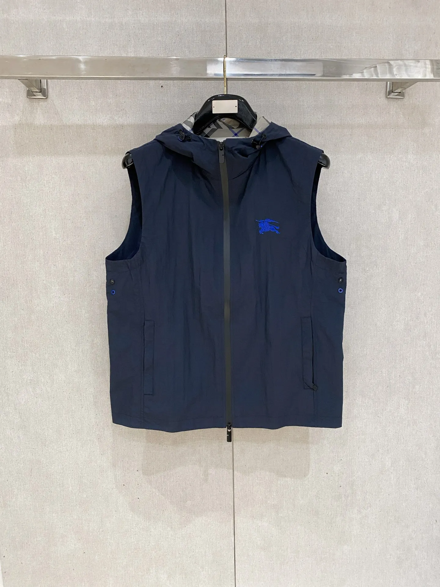 巴宝莉 2026秋冬新款夹克外套 马甲 巴宝莉 2026秋冬新款夹克外套 马甲