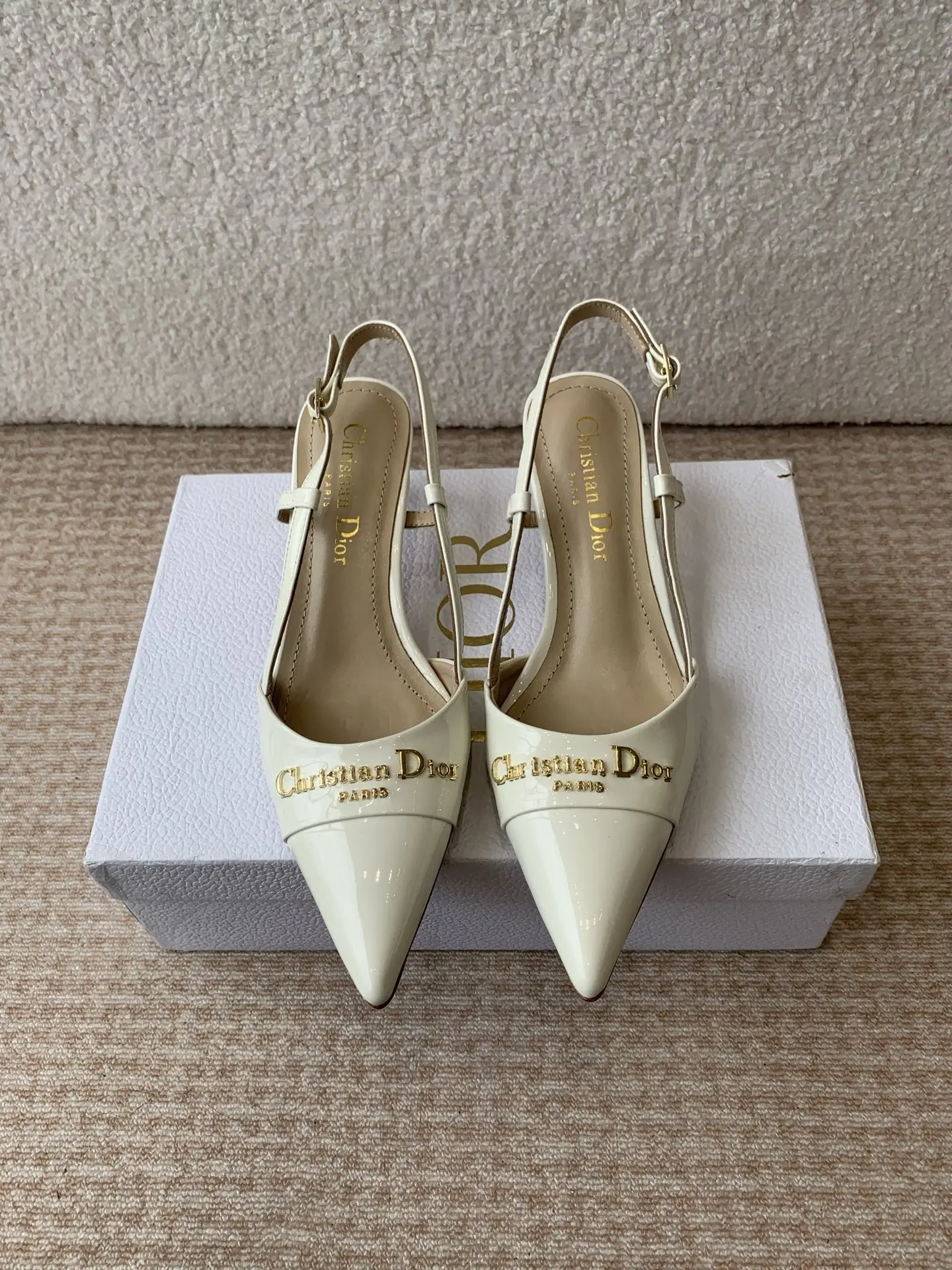 迪奥 25ss春夏新款D-My尖头高跟鞋