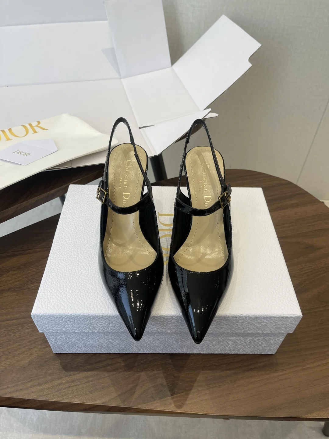 迪奥 26ss D-Icon露跟高跟鞋 迪奥 26ss D-Icon露跟高跟鞋