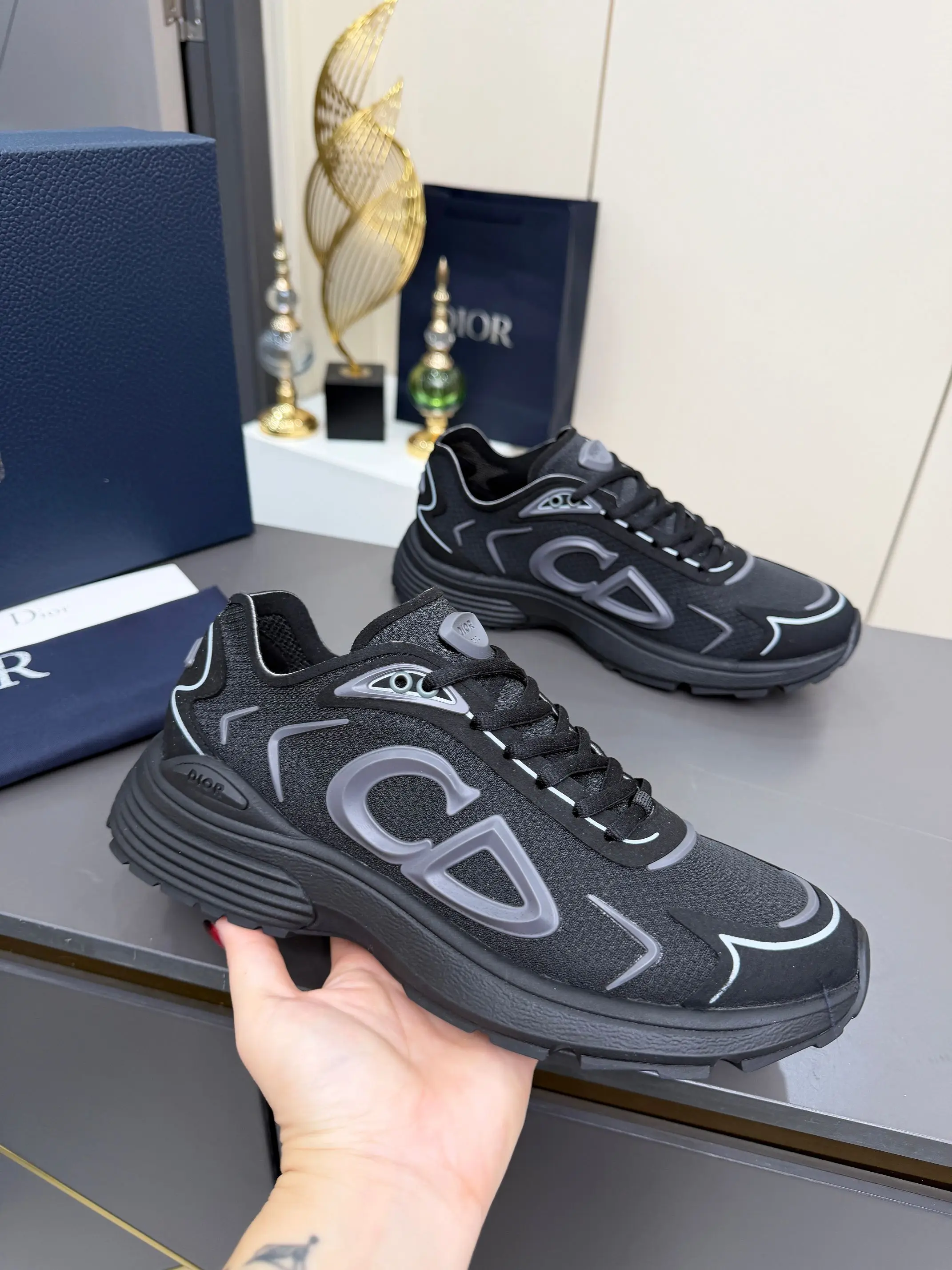 迪奥 B30男士低帮系带休闲运动鞋 迪奥 B30男士低帮系带休闲运动鞋