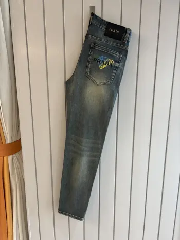 2026春夏经典蓝洗水牛仔裤 高仿普拉达牛仔裤