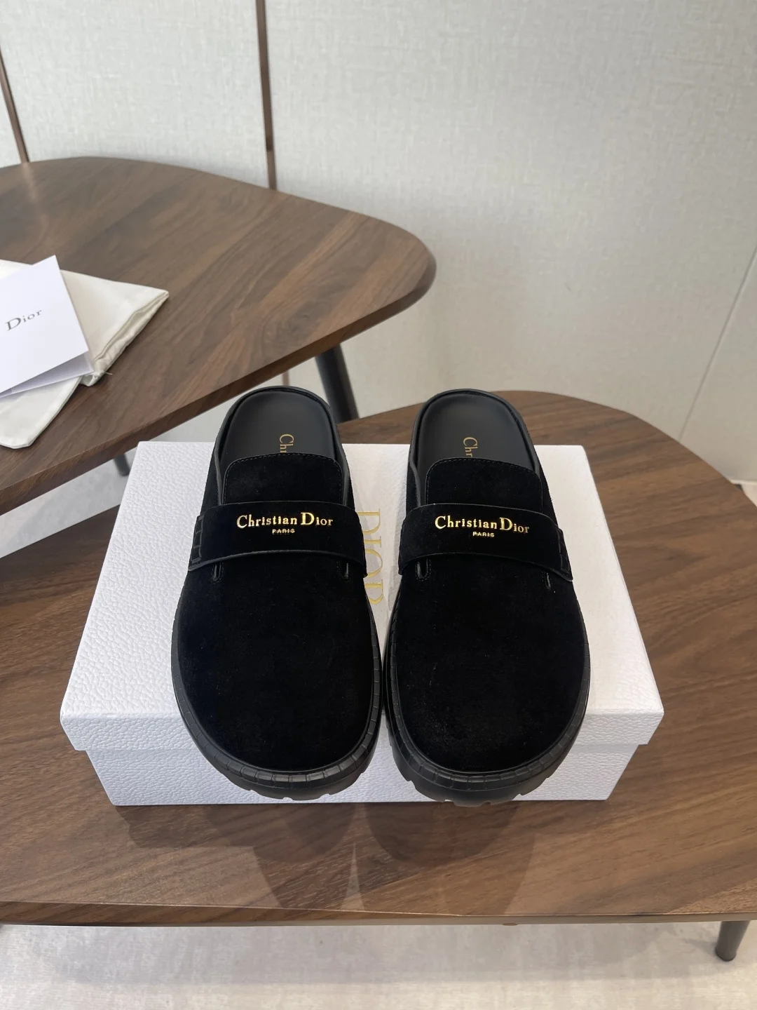 迪奥 26ss 春夏最新款 穆勒拖鞋 迪奥 26ss 春夏最新款 穆勒拖鞋