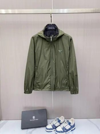 026ss春季新款连帽夹克外套 高仿普拉达夹克/外套