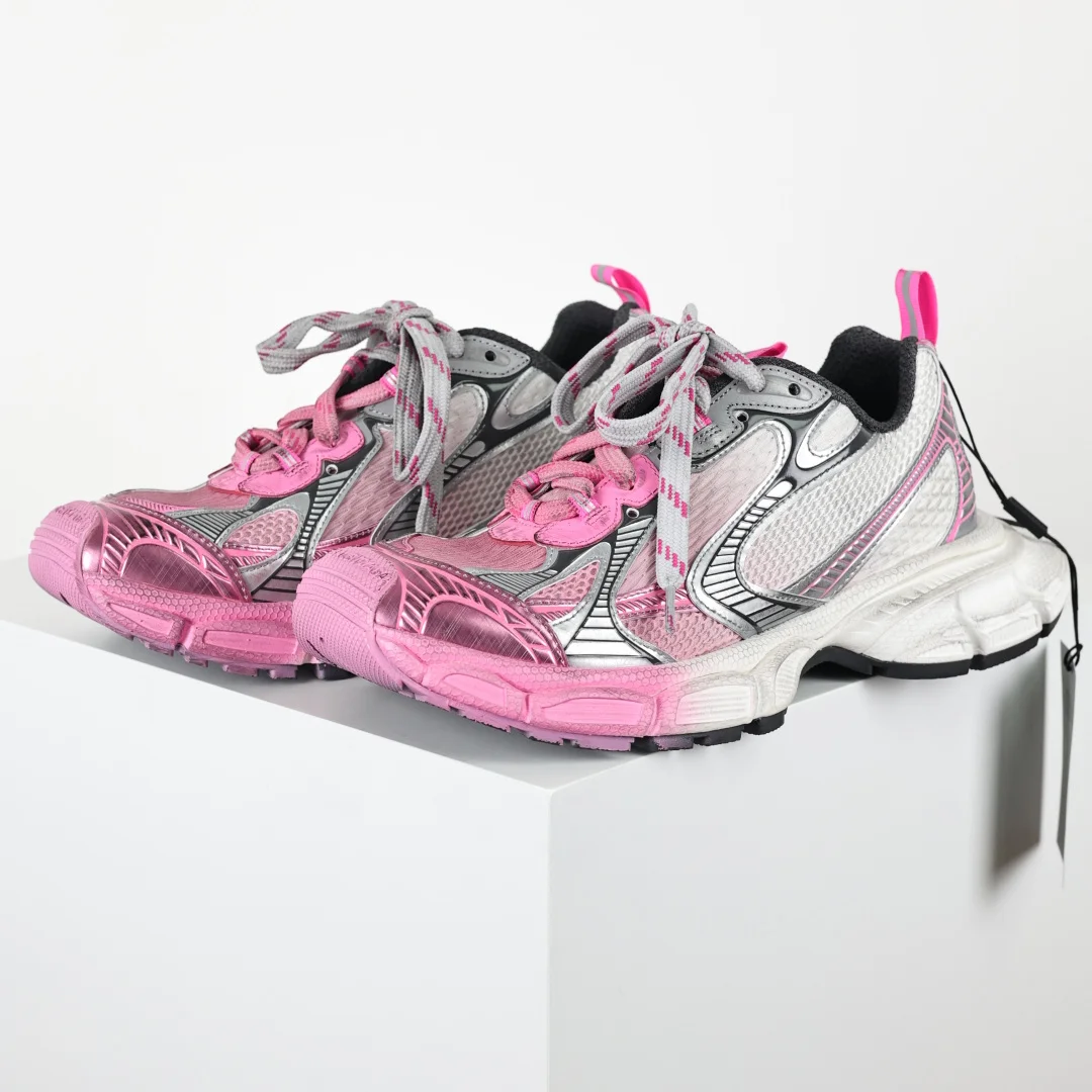 巴黎世家 情侣款防滑橡胶大底老爹鞋 巴黎世家 情侣款防滑橡胶大底老爹鞋