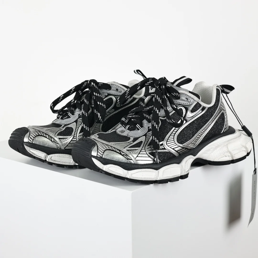 巴黎世家 情侣款防滑橡胶大底老爹鞋 巴黎世家 情侣款防滑橡胶大底老爹鞋