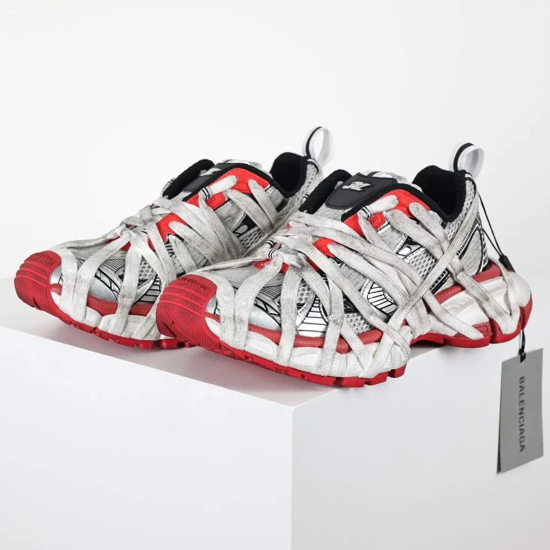 巴黎世家 情侣款防滑橡胶大底老爹鞋 巴黎世家 情侣款防滑橡胶大底老爹鞋