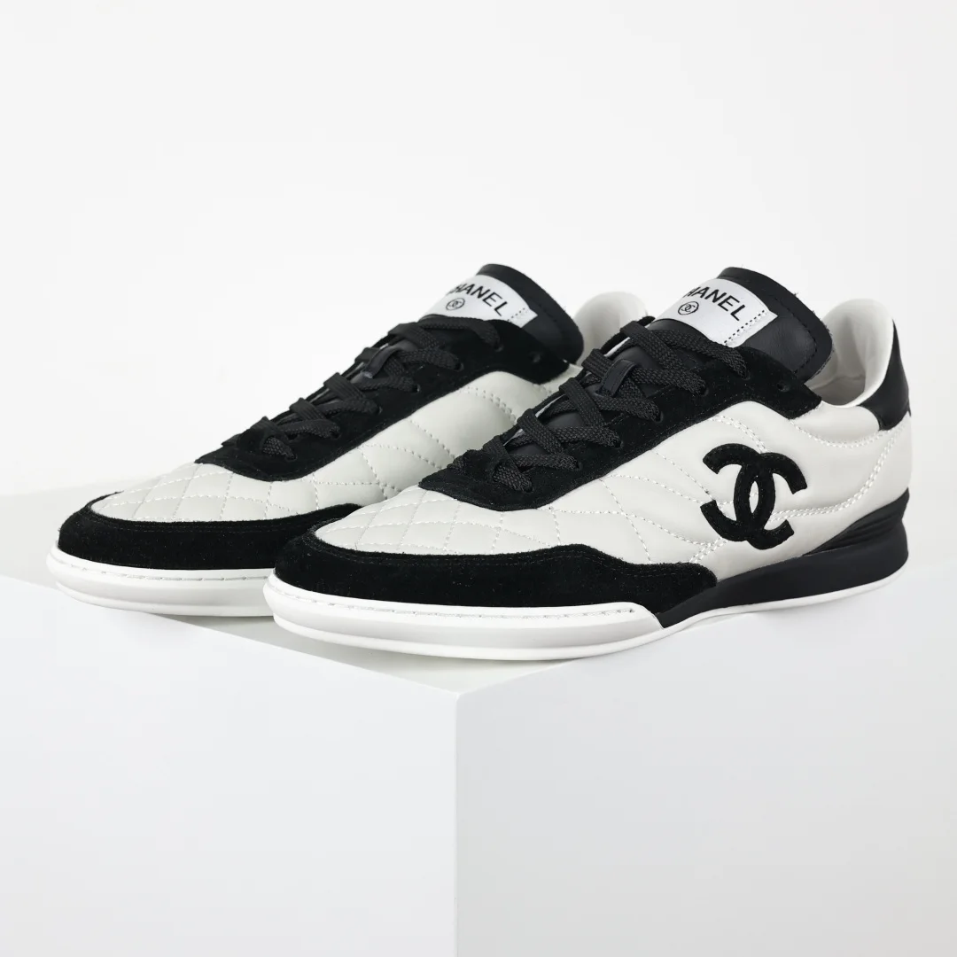 香奈儿 女士圆头系带休闲鞋 香奈儿 女士圆头系带休闲鞋