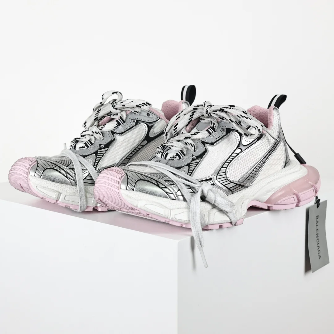 巴黎世家 情侣款防滑橡胶大底老爹鞋 巴黎世家 情侣款防滑橡胶大底老爹鞋