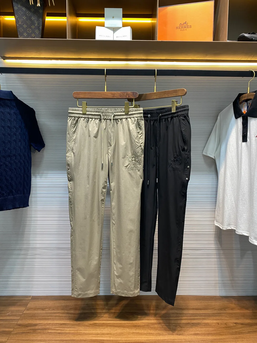 爱马仕 男士经典十字架马蹄徽标刺绣直筒休闲长裤