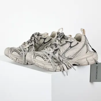 情侣款滑橡胶大底老爹鞋 高仿巴黎世家男士运动鞋