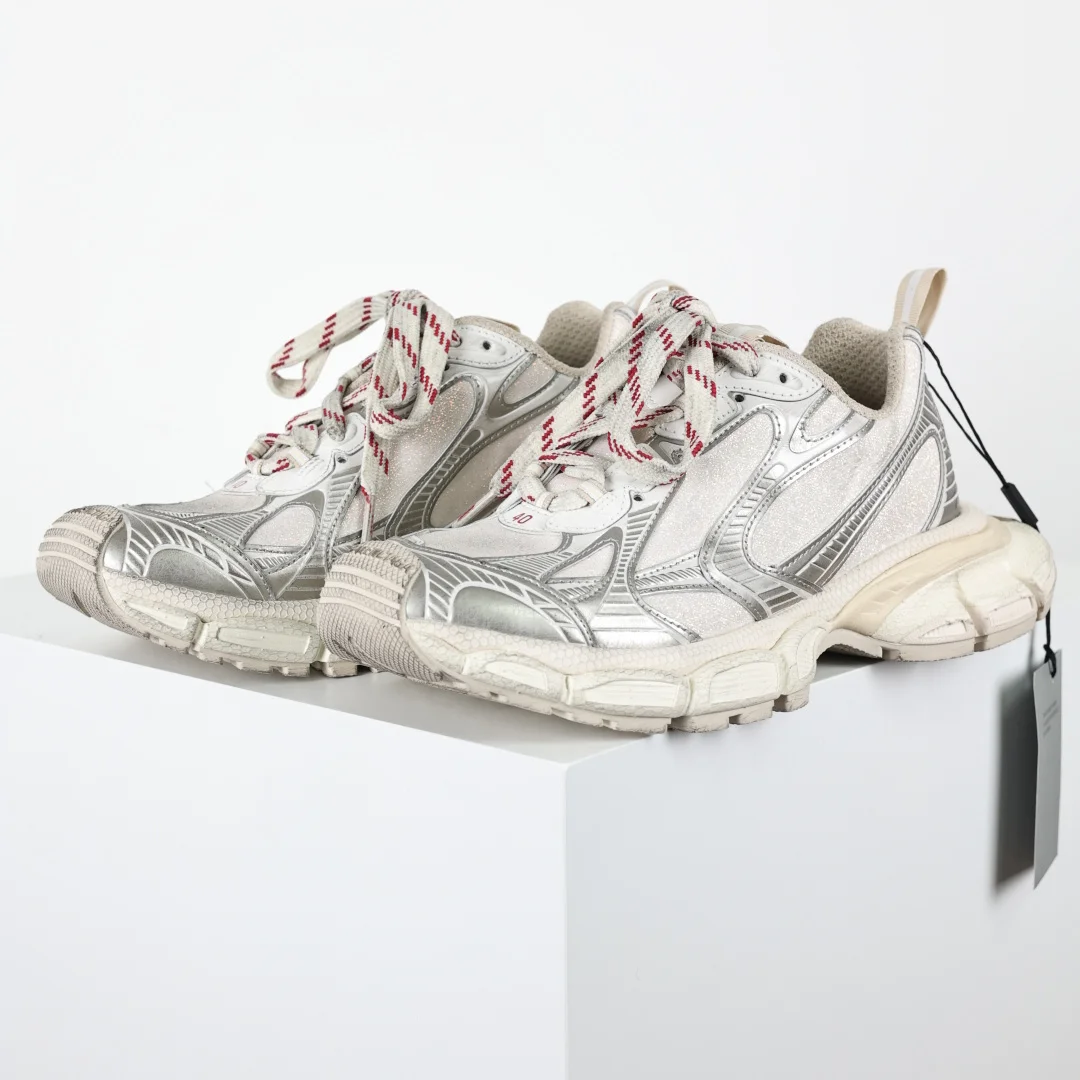 巴黎世家 情侣款防滑橡胶大底老爹鞋 巴黎世家 情侣款防滑橡胶大底老爹鞋