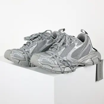 情侣款滑橡胶大底老爹鞋 高仿巴黎世家男士运动鞋