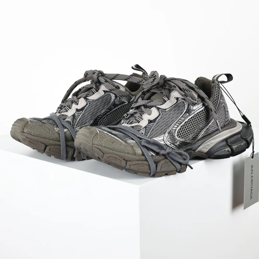 巴黎世家 情侣款滑橡胶大底老爹鞋 巴黎世家 情侣款滑橡胶大底老爹鞋