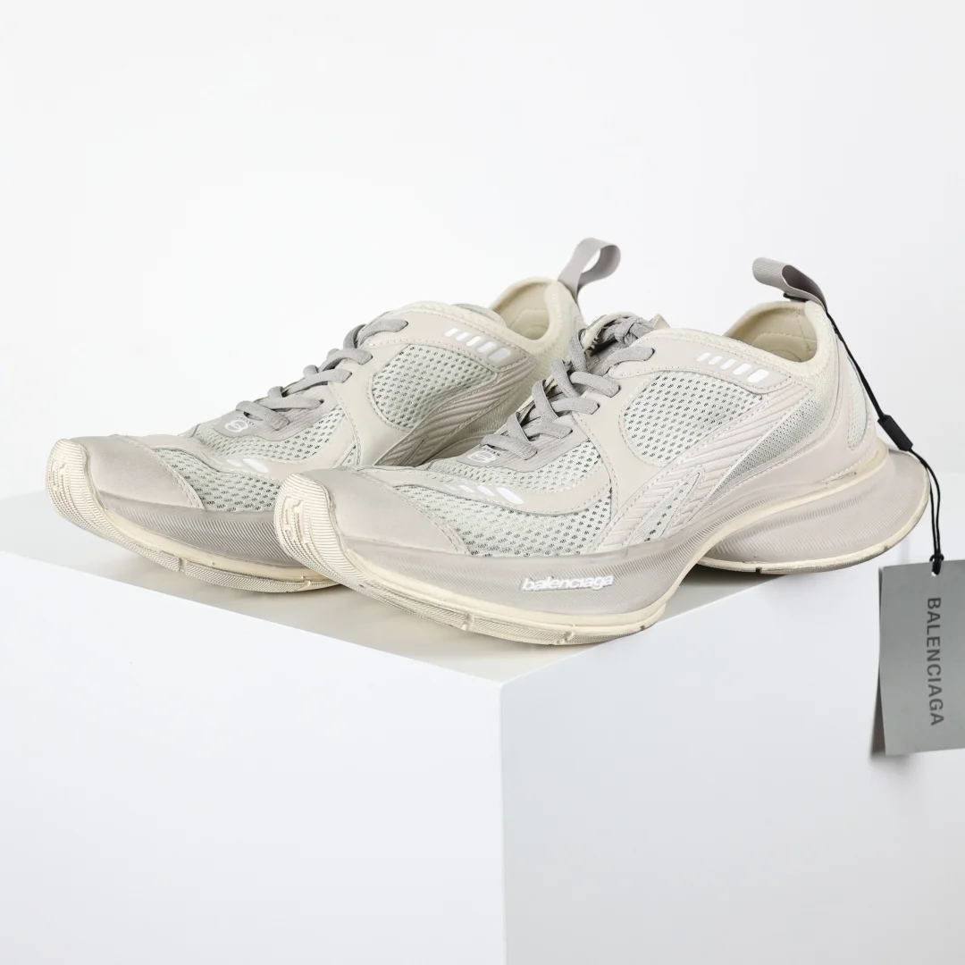 巴黎世家 情侣款网织布潮流老爹鞋 巴黎世家 情侣款网织布潮流老爹鞋