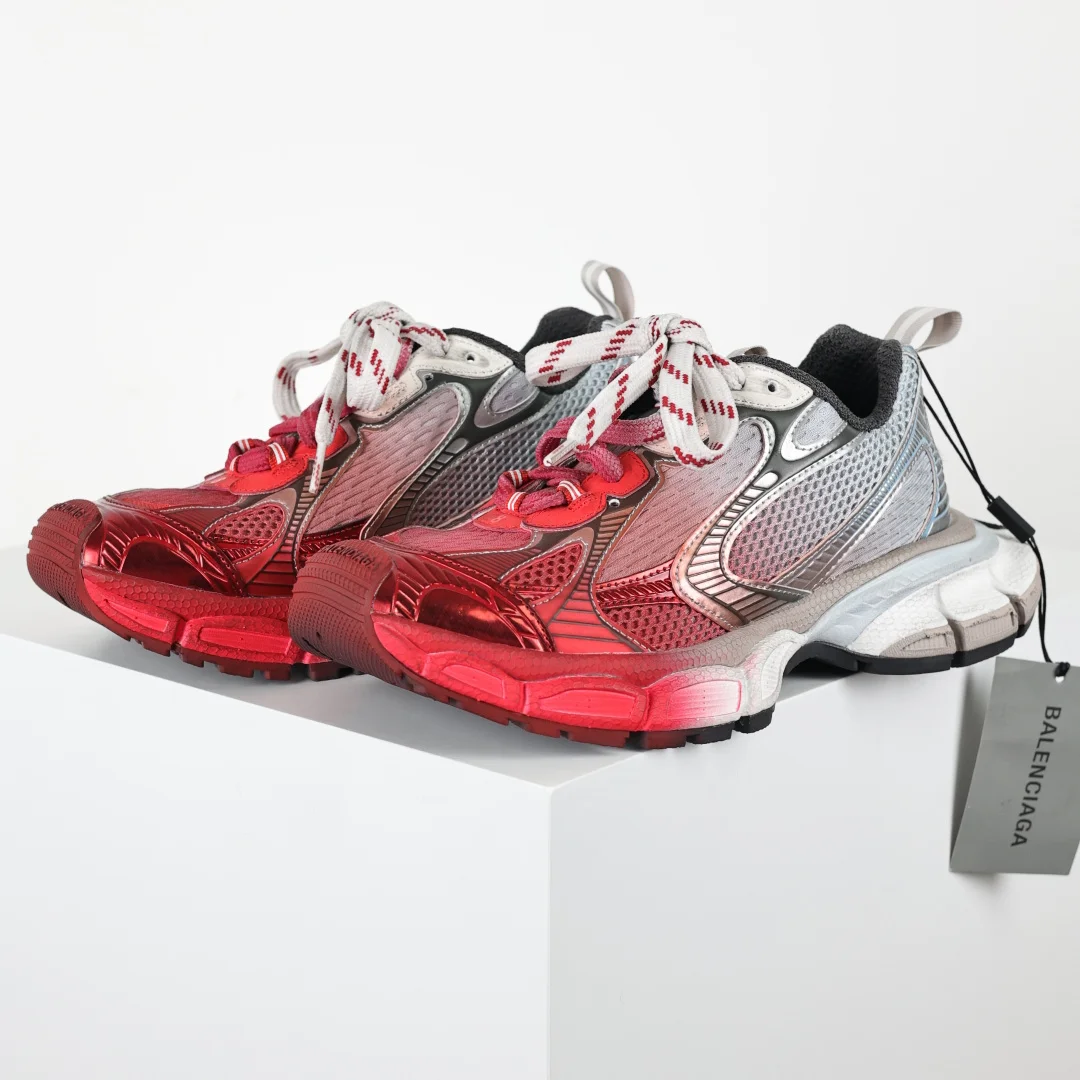 巴黎世家 情侣款防滑橡胶大底老爹鞋 巴黎世家 情侣款防滑橡胶大底老爹鞋