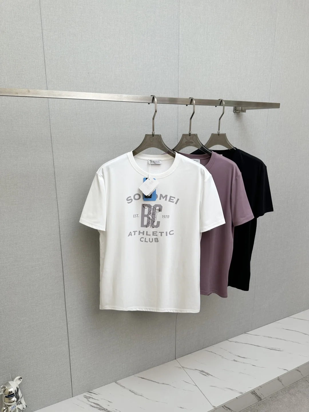 布鲁内洛库奇内利 新款走秀图案时尚休闲短袖T恤 布鲁内洛库奇内利 新款走秀图案时尚休闲短袖T恤