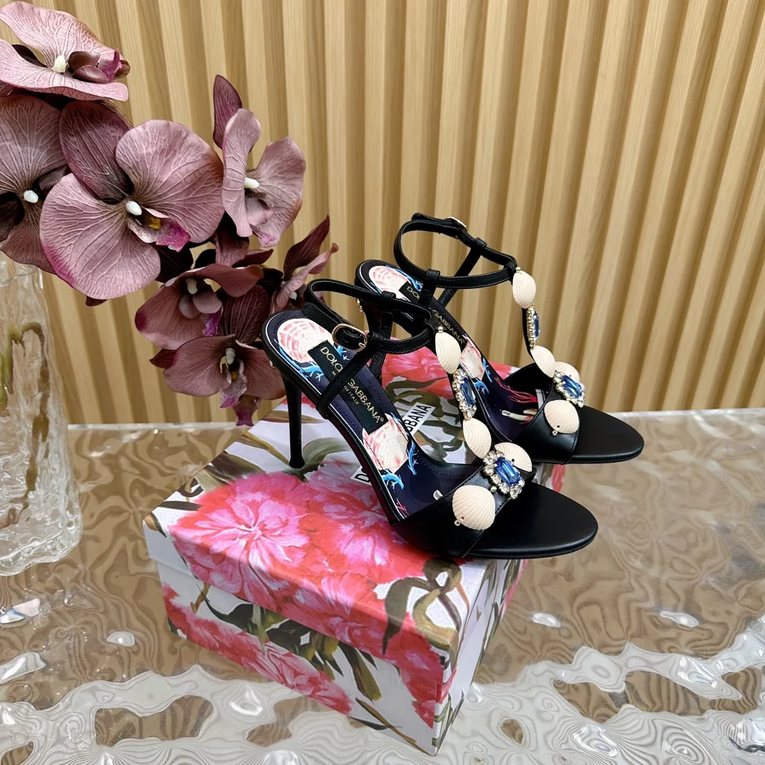 杜嘉班纳 春夏新品时装走秀款凉鞋 杜嘉班纳 春夏新品时装走秀款凉鞋