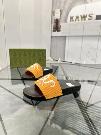 最新款情侣款拖鞋 高仿古奇男士凉鞋/拖鞋