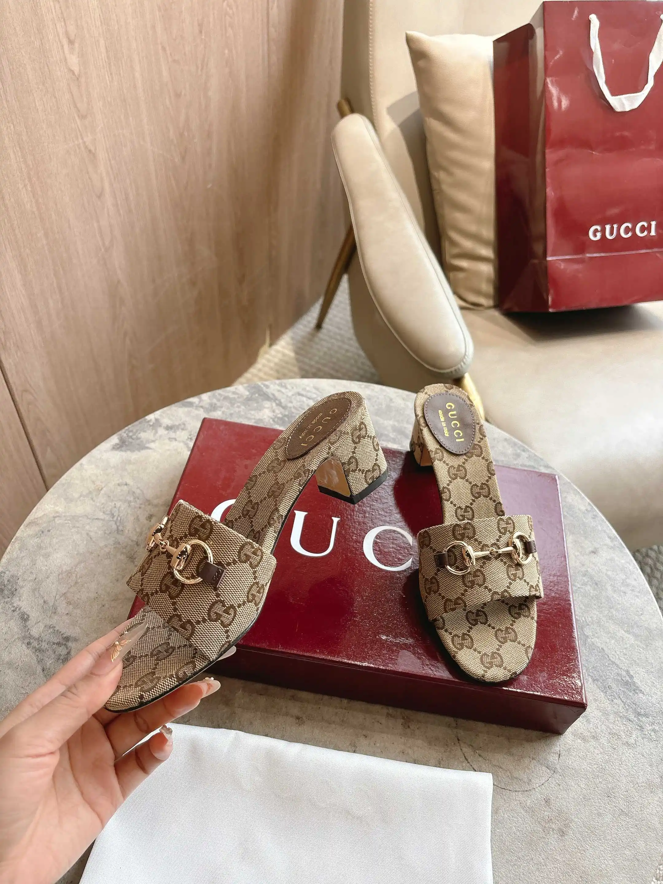 古奇 经典马衔扣拖鞋 凉鞋 古奇 经典马衔扣拖鞋 凉鞋