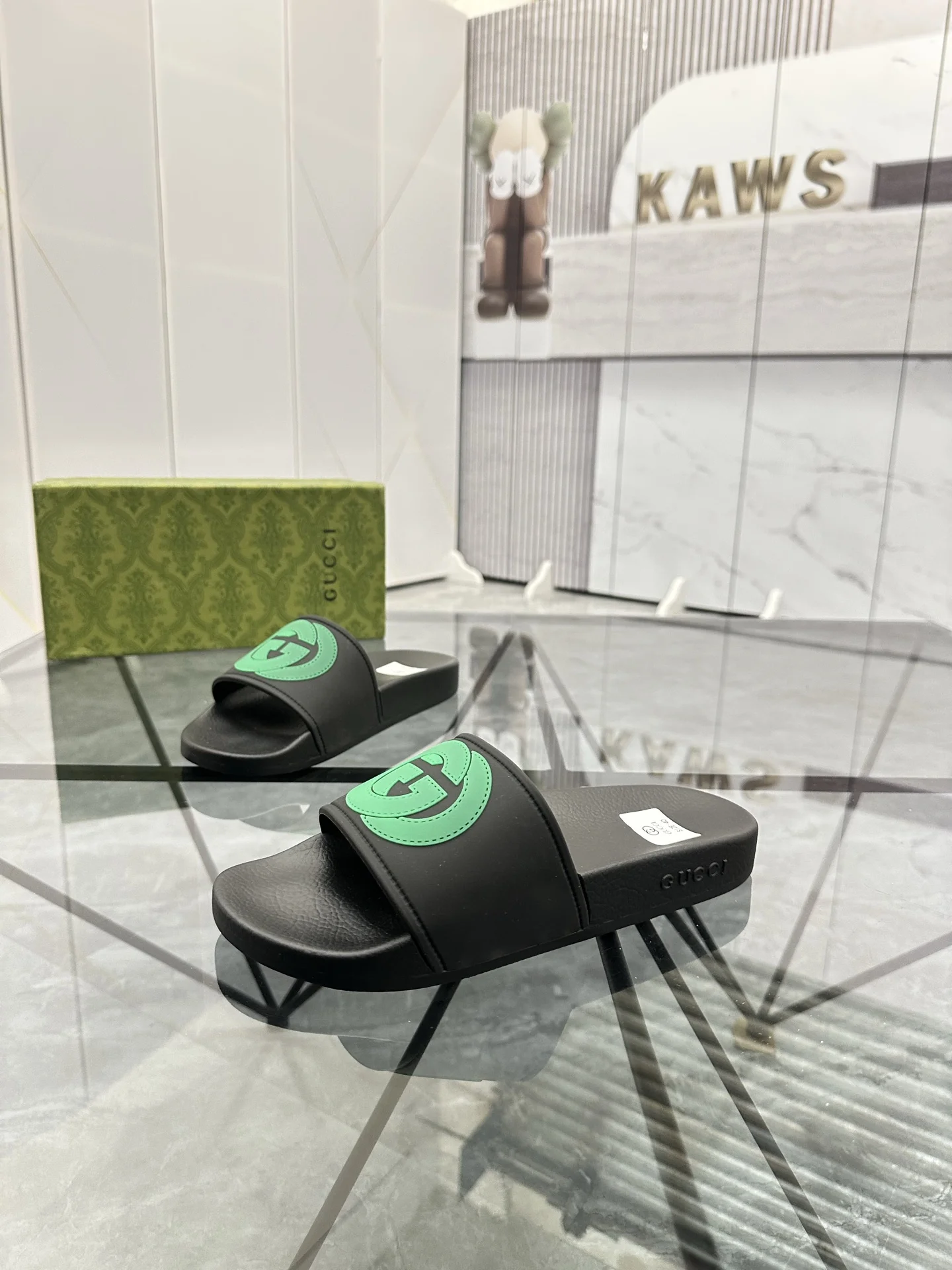 古奇 最新款情侣款拖鞋