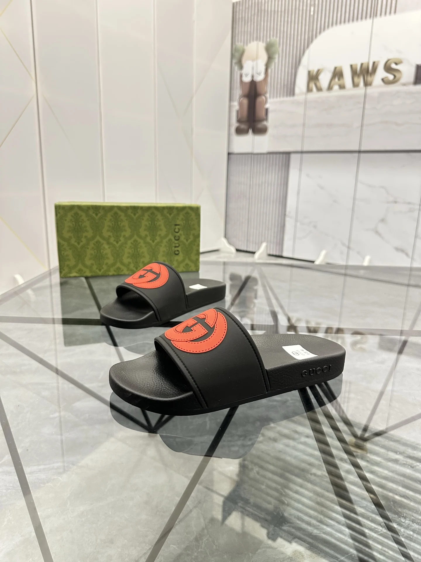 古奇 最新款情侣款拖鞋 古奇 最新款情侣款拖鞋