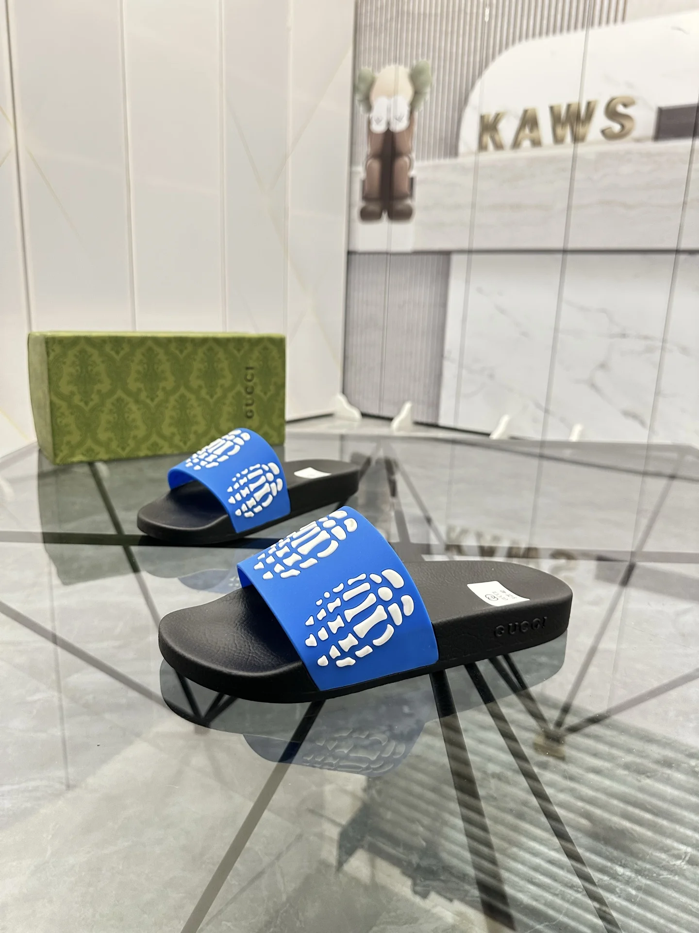 古奇 最新款情侣款拖鞋 古奇 最新款情侣款拖鞋