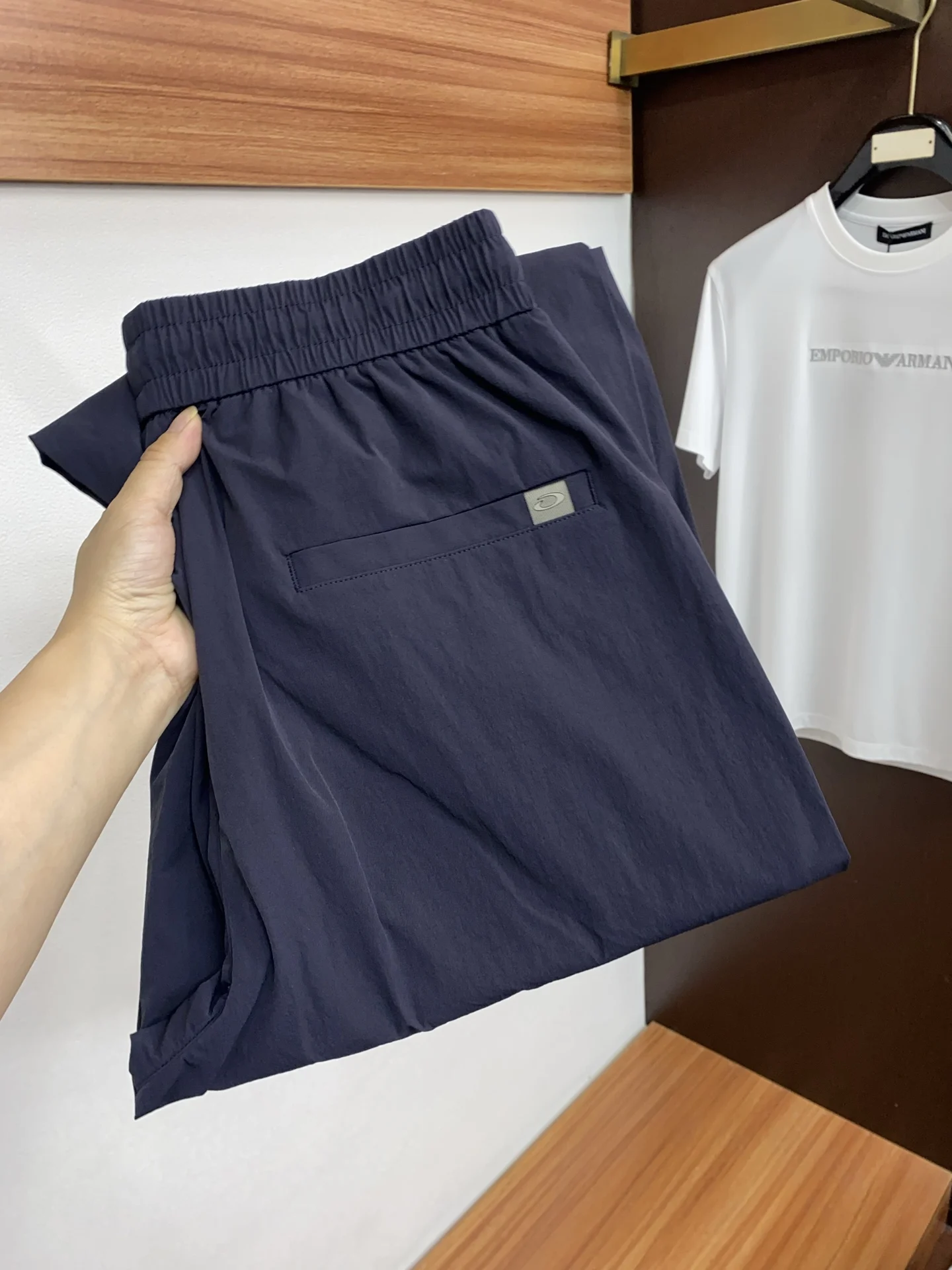 巴黎世家 2026新品休闲老风阔腿弯刀休闲裤 巴黎世家 2026新品休闲老风阔腿弯刀休闲裤