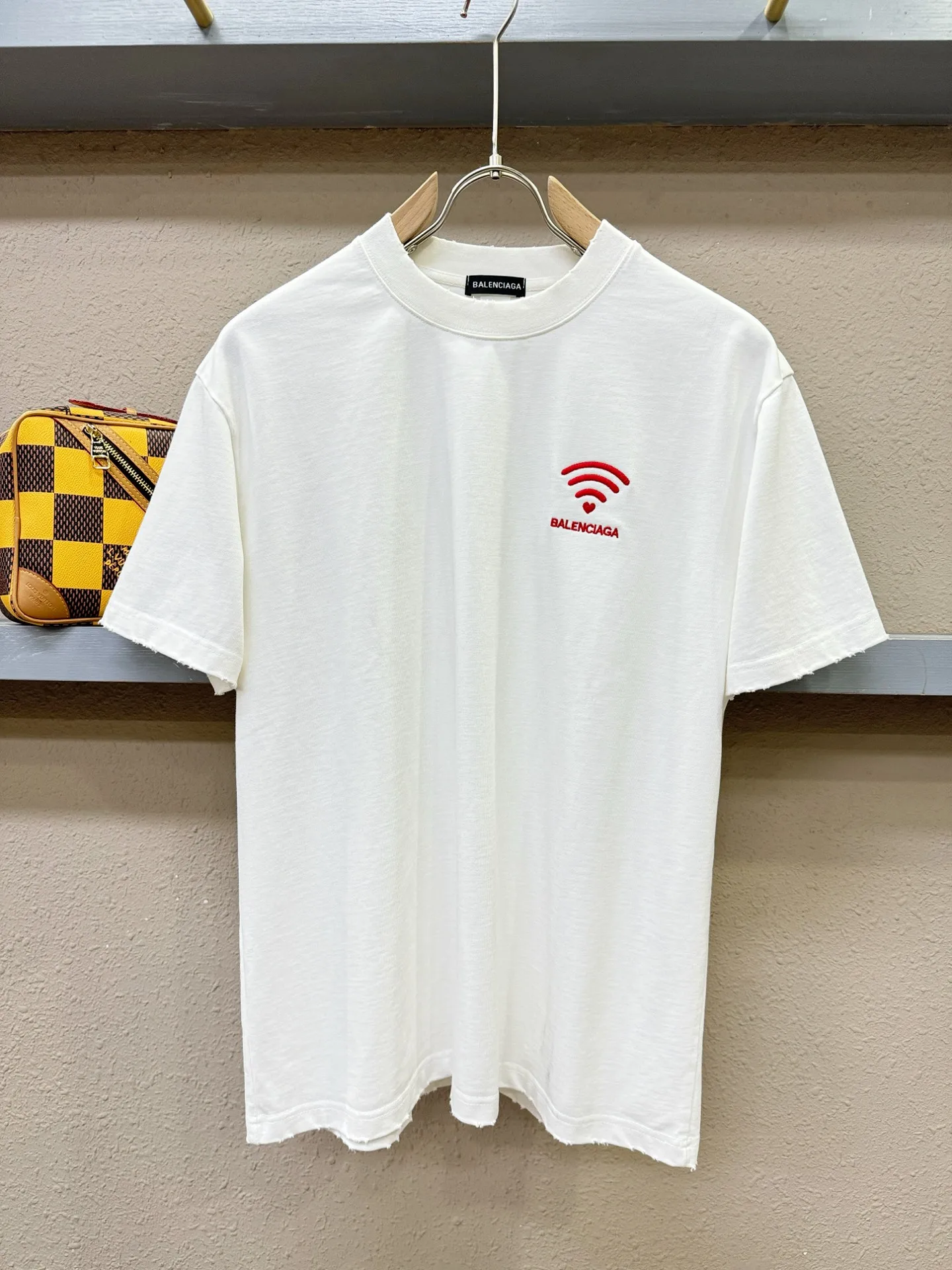 巴黎世家 2026新品休闲短袖T恤 巴黎世家 2026新品休闲短袖T恤