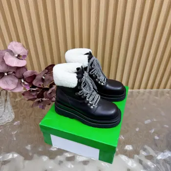 Lace-up trendy knight boots Martin boots Replica Bottega Veneta Womens Boots