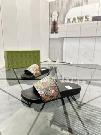 最新款情侣款拖鞋 高仿古奇男士凉鞋/拖鞋