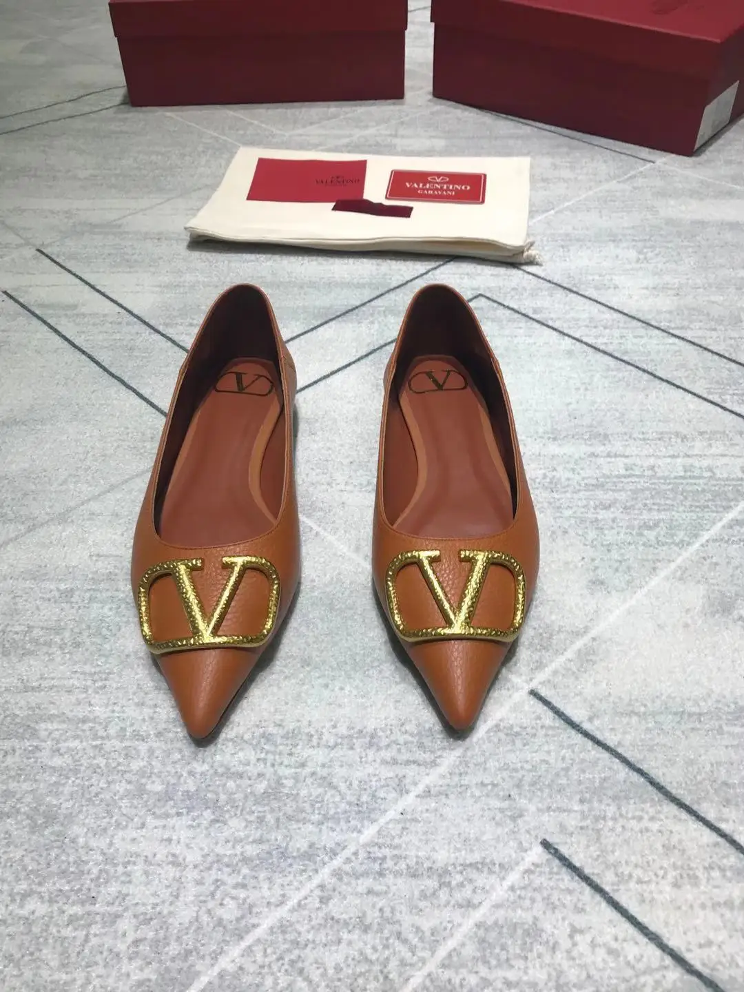 华伦天奴 经典款女士凉拖鞋