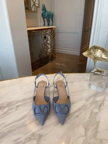 经典款女士高跟凉鞋 高仿华伦天奴女士高跟鞋/单鞋