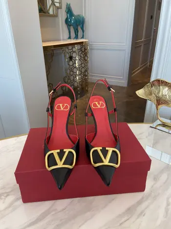 经典款女士高跟凉鞋 高仿华伦天奴女士高跟鞋/单鞋