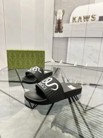 最新款情侣款拖鞋 高仿古奇男士凉鞋/拖鞋