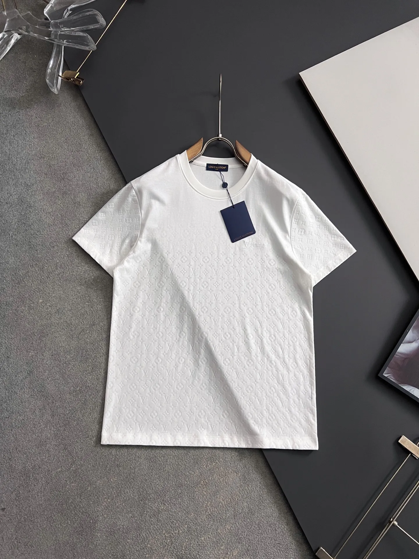 Louis Vuitton Double-strand mercerized imported milk silk T-shirt Louis Vuitton Double-strand mercerized imported milk silk T-shirt