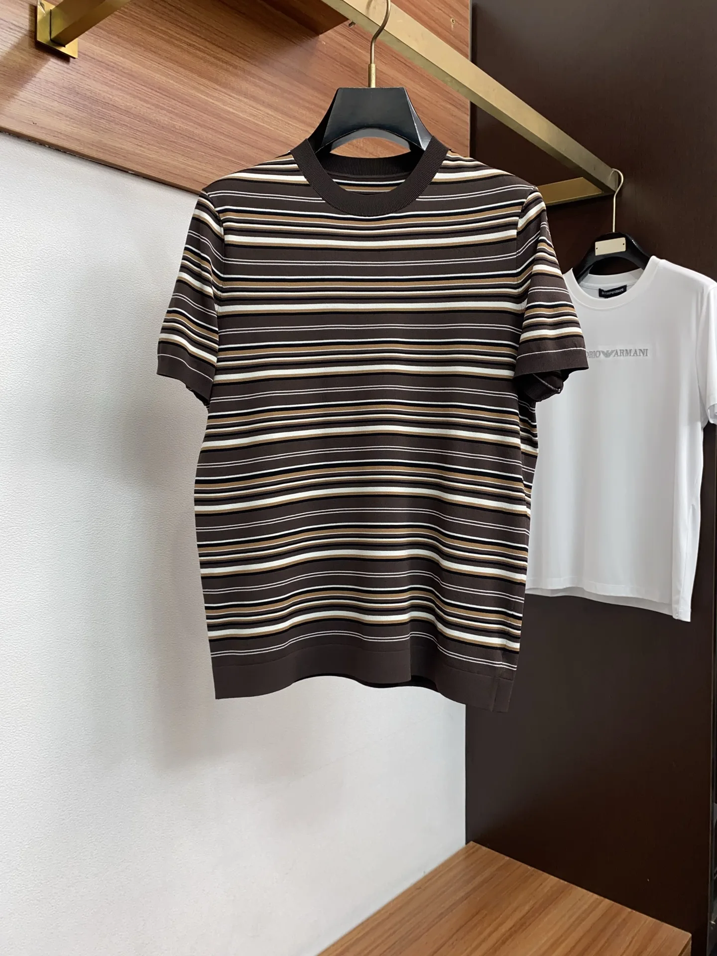 诺悠翩雅 2026新款男士高端简约圆领针织短袖T恤衫 诺悠翩雅 2026新款男士高端简约圆领针织短袖T恤衫